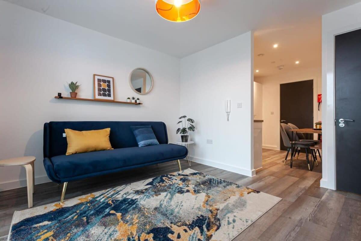 Stunning 2 Bed Flat 5Min To Old Trafford Stadium Manchester Exteriör bild